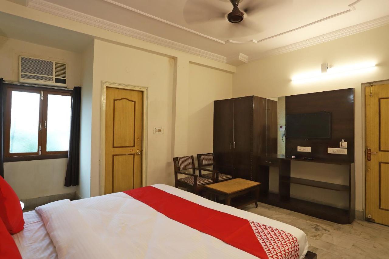 Oyo Flagship 76697 Hotel Park Awadh Lucknow Luaran gambar